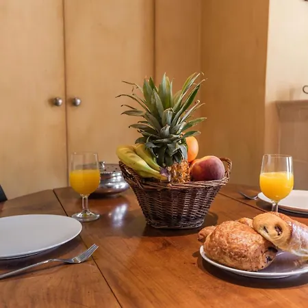 Bnbnook - Cozy In Latin Quarter Paris